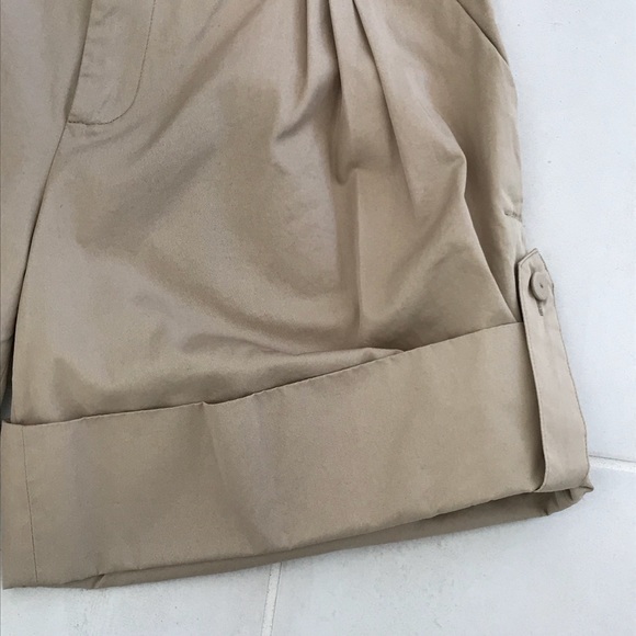 Band of Outsiders Beige Pleated Cuffed Shorts - Picture 5 of 8